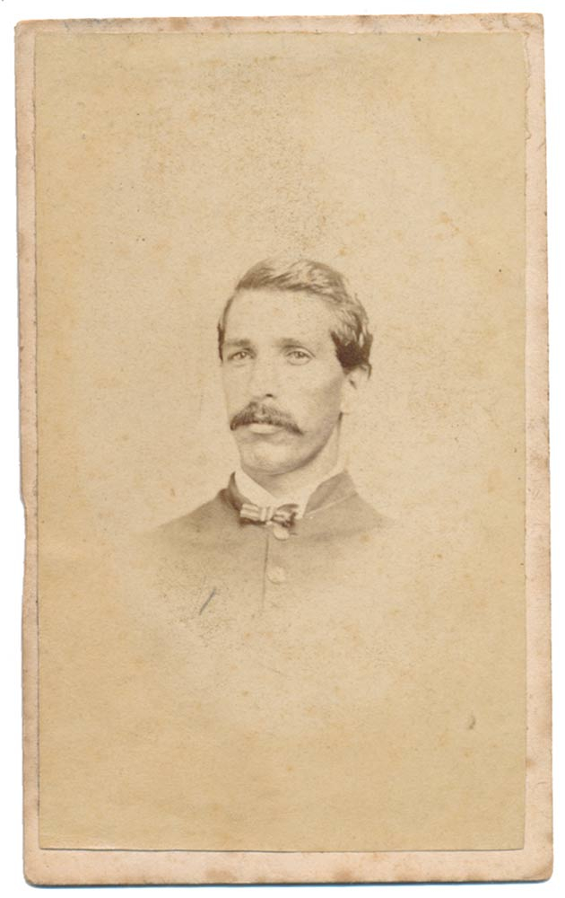 BUST VIEW CDV ATTRIBUTED TO 2ND NEW YORK HEAVY ARTILLERY SOLDIER