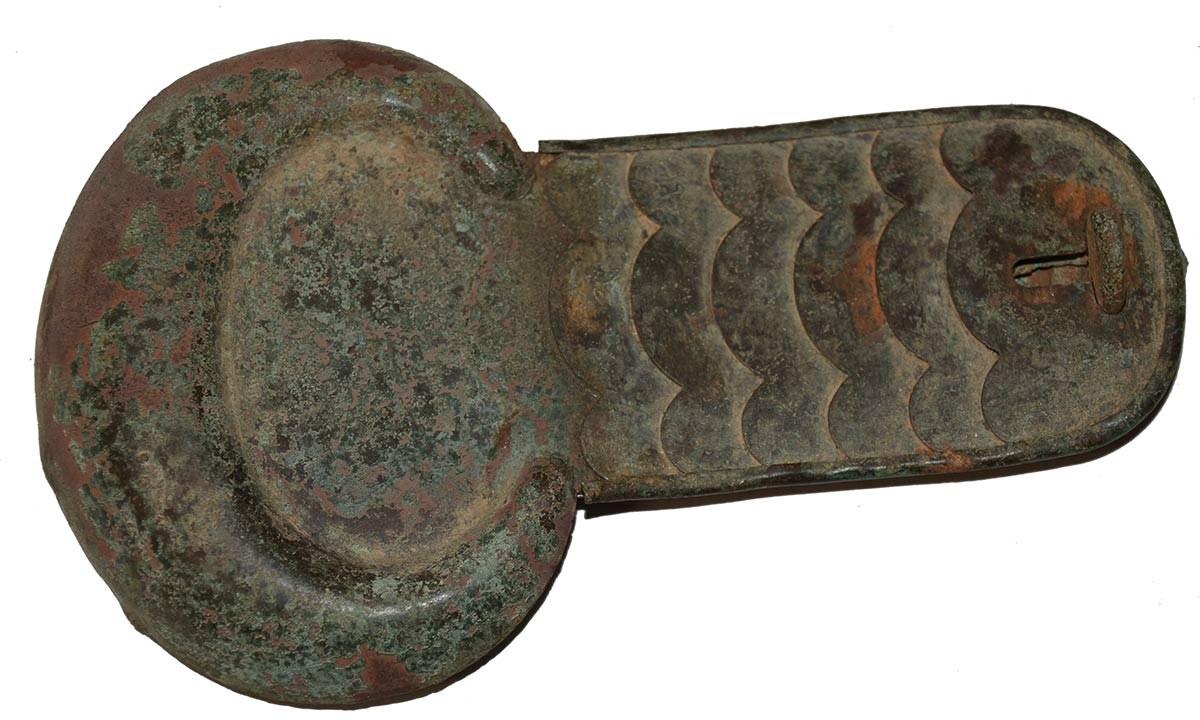 RELIC CIVIL WAR ENLISTED SHOULDER SCALE FROM FREDERICKSBURG