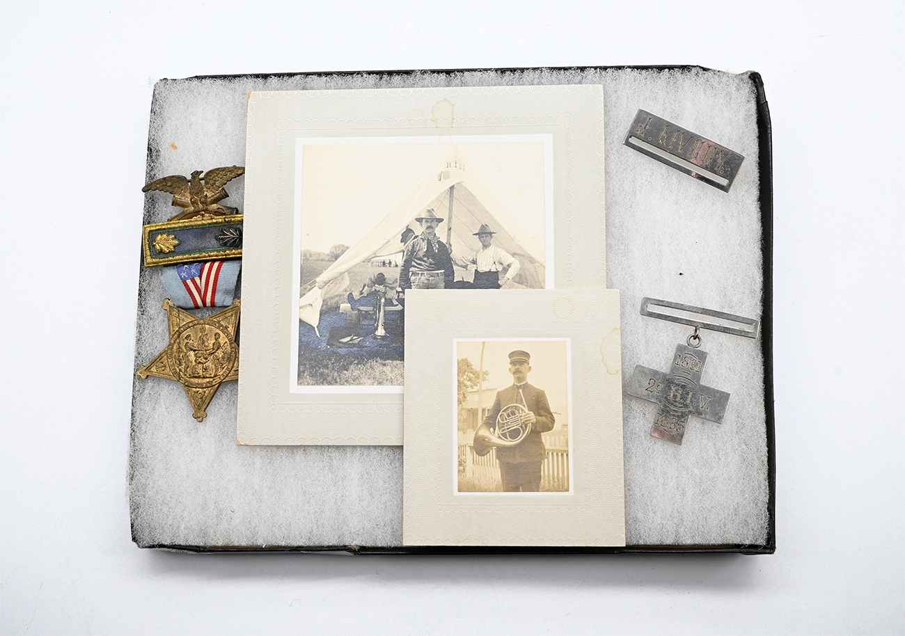 SECOND RHODE ISLAND AND G.A.R. VETERAN’S BADGES OF JOSEPH LIVSEY