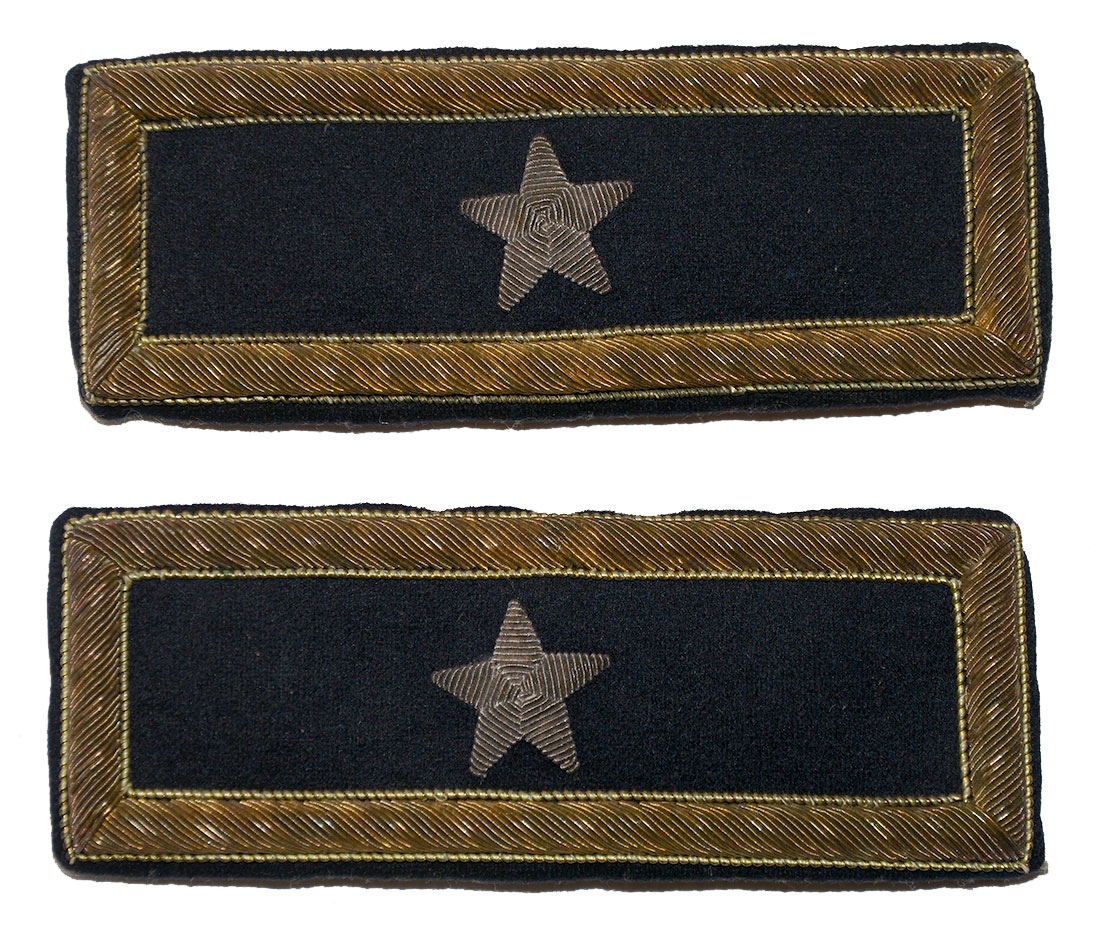 BRIGADIER GENERAL’S SHOULDER STRAPS
