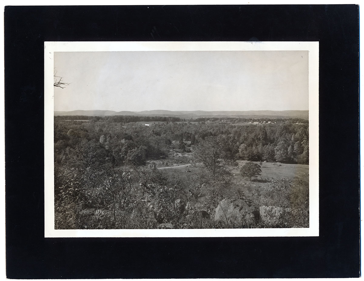 UNKNOWN ANTIQUE GETTYSBURG TOURIST PHOTO – DEVIL’S DEN FROM LITTLE ROUND TOP