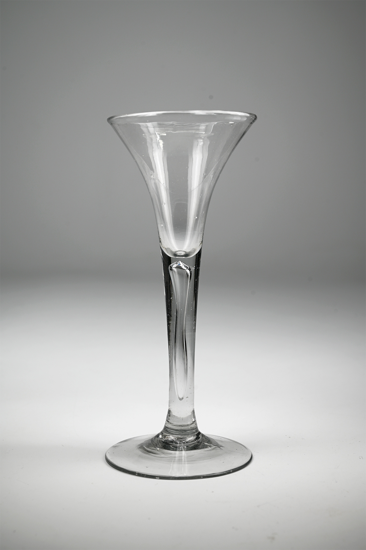 COLONIAL WINE GLASS