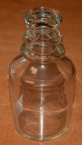 CIRCA 1830-1850 AMERICAN PINT SIZE BAR BOTTLE	