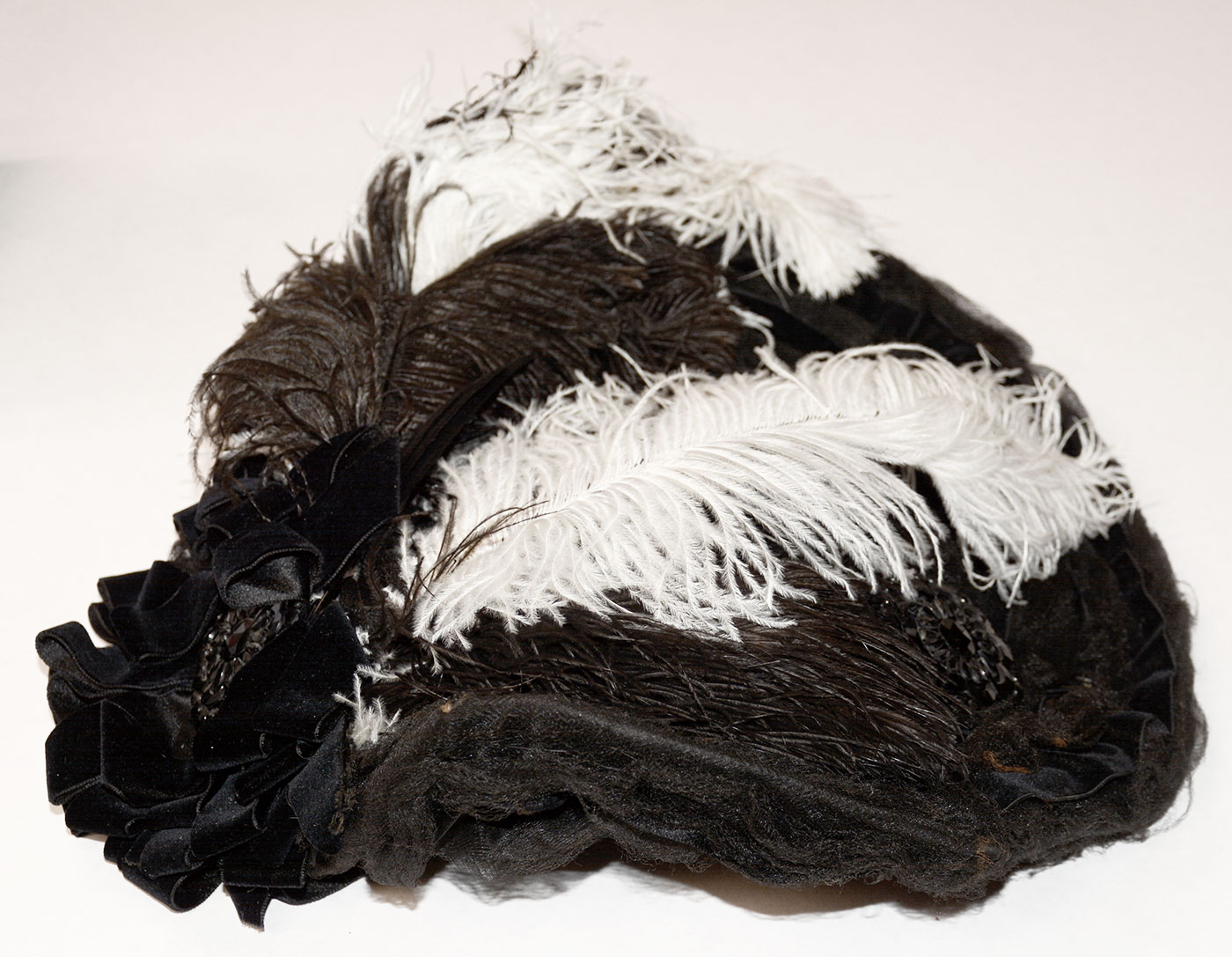 DRAMATIC WOMAN’S 1890’S HAT OR BLACK SILK CHIFFON AND BLACK SILK VELVET RIBBON