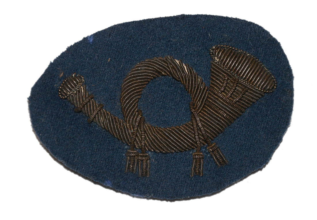 EMBROIDERED INFANTRY OFFICER’S CAP INSIGNIA