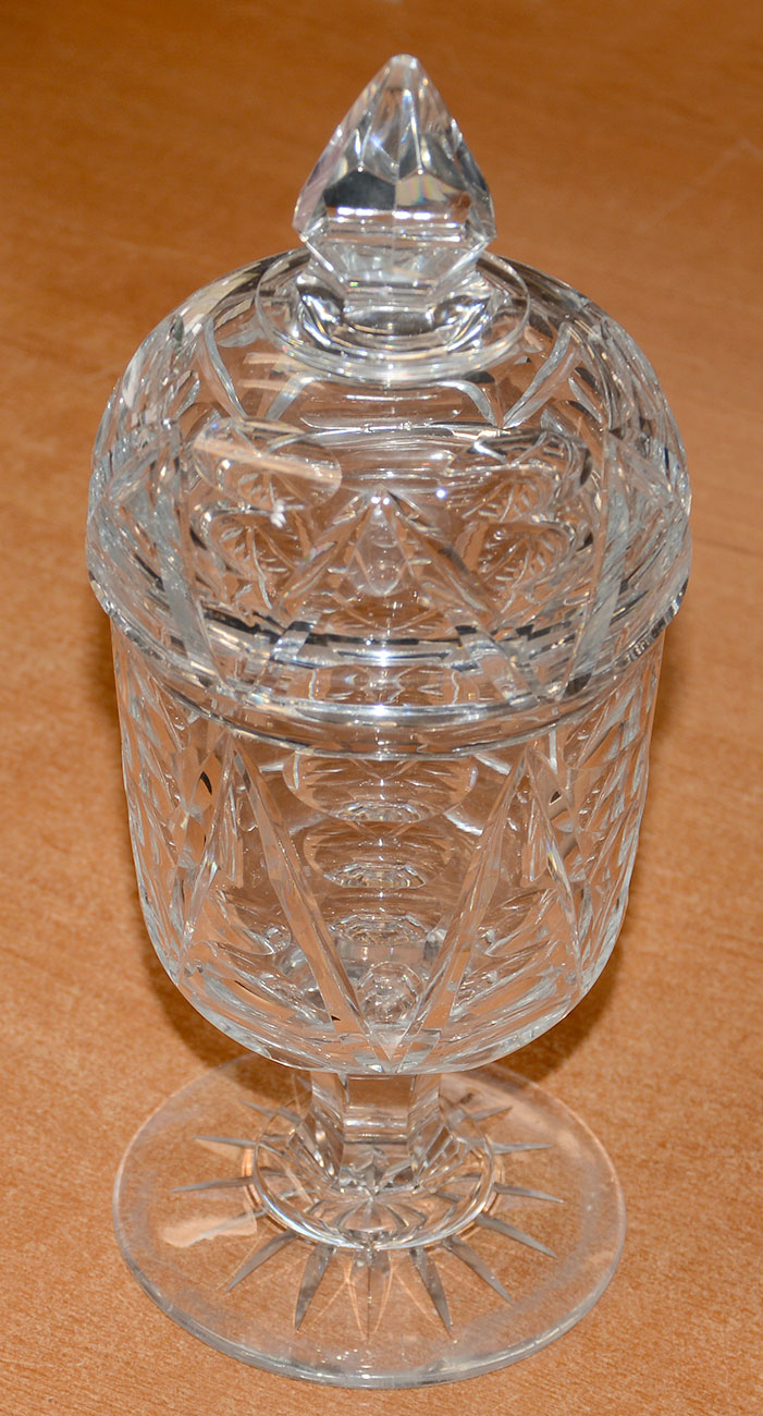 C1830-1860 AMERICAN HEAVY CUT GLASS SUGAR BOWL WITH COVER