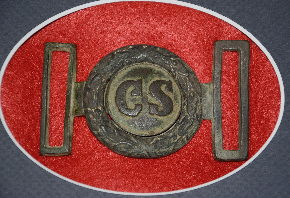 “PRONOUNCED SERIF” CS BELT PLATE