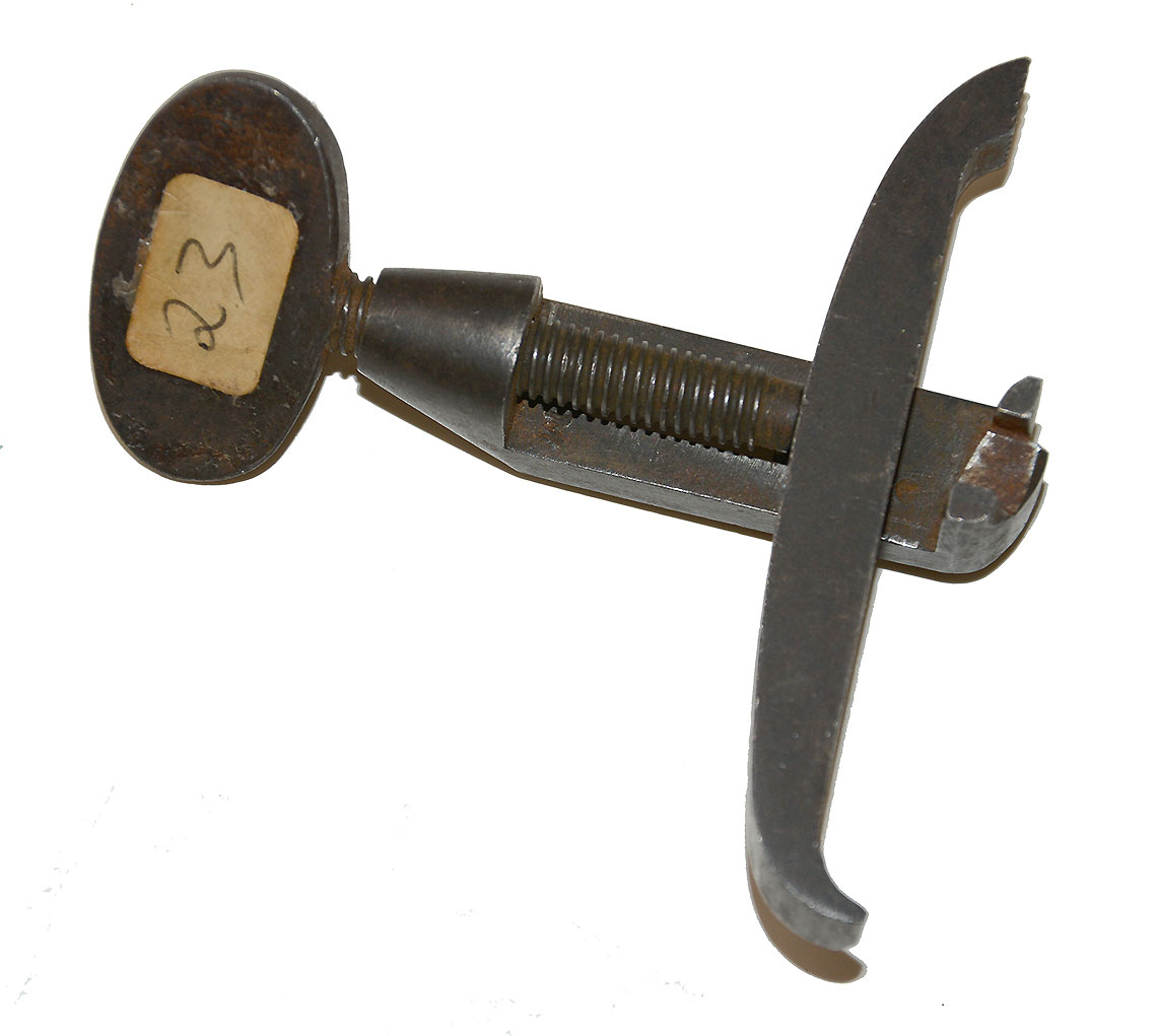 A VERY RARE MAINSPRING VICE FROM ANTIETAM